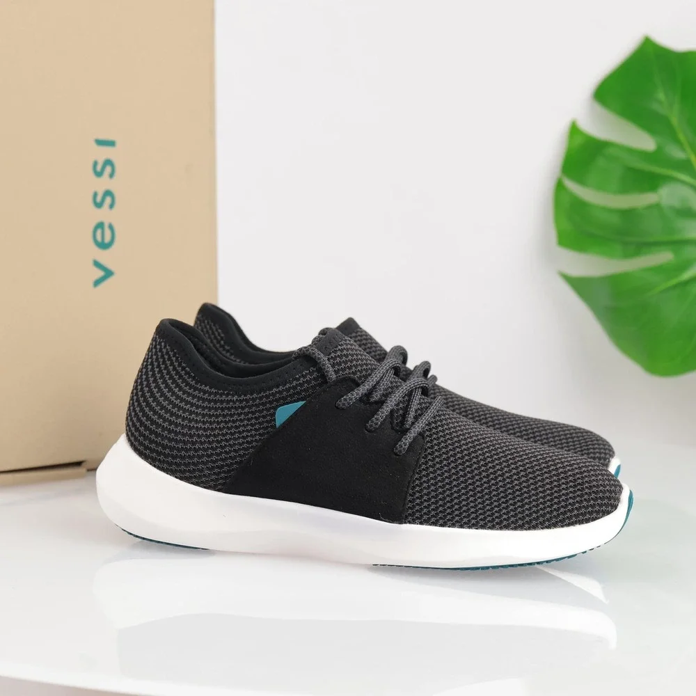 Vessi Shoes Womens Everyday Classic Sneaker Size 6 Waterproof Black Knit Comfort
